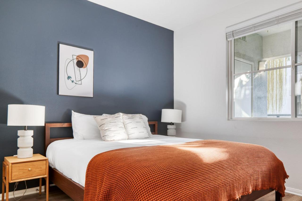 Hollywood 1br W Gym Pool Nr Sunset Blvd Lax-199 Los Angeles