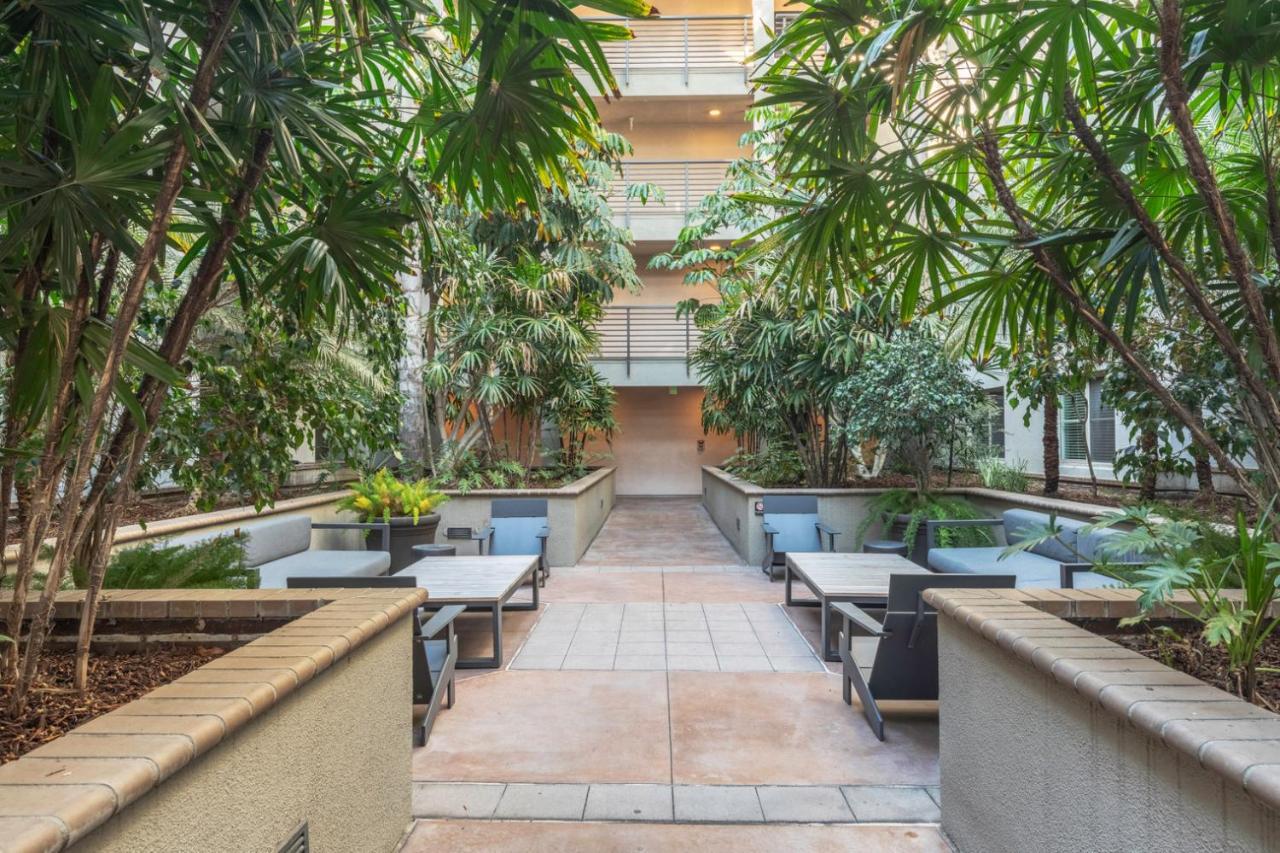 Hollywood 1br W Gym Pool Nr Sunset Blvd Lax-199 * Los Angeles